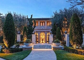Jamshid Ghomi's mansion in Newport Beach, California (U.S. Justice Department photo)