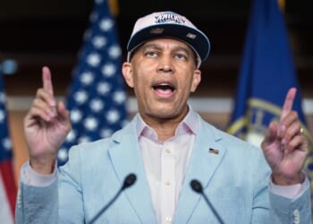 Hakeem Jeffries Files Laughable Hurt Feelings Report on Trump Attending Knicks Game, Gets Dunked – RedState