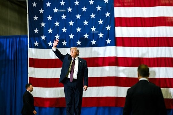 President Donald J. Trump leaves the stage after delivering remarks at the Mack Trucks facility in Macungie, Pennsylvania, Tuesday, June 23, 2026. (Official White House photo by Molly Riley)