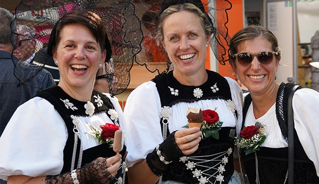 After Mother Nature Turns Up the Heat, Festival Yodelers Perform Inside Swiss Fountains – RedState