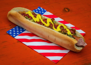 Hot Dog! Duo Reclaim Their Nathan's Competitive Eating Titles. – RedState