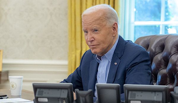 Joe Biden speaks on the phone with Israeli Prime Minister Benjamin Netanyahu, Thursday, July 4, 2024, in the Oval Office. (Official White House photo by Adam Schultz)