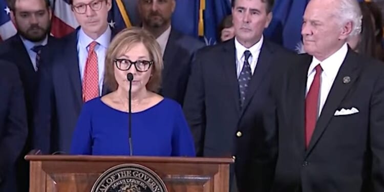Lindsey Graham’s sister Darline Graham Nordone takes his seat in U.S. Senate * WorldNetDaily * by WND Staff