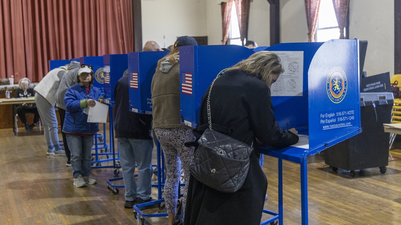 Voters cast their ballots