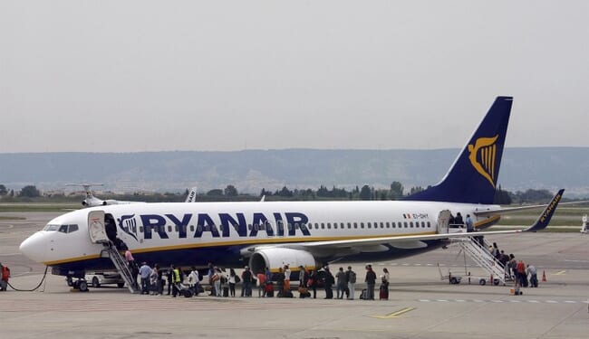 Woman Hangs on to Husband As He's Sucked Halfway Out Airplane Window – RedState