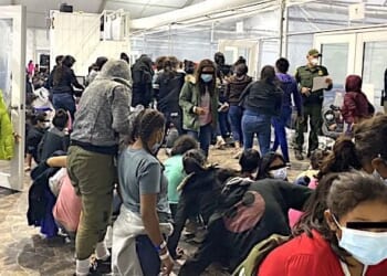 BORDER INSECURITY 95,000 illegal immigrants released into U.S. with no court date Unauthorized migrants exploded under Biden's administration 100 Percent Fedup https://100percentfedup.com/chaos-at-the-border-95000-illegal-immigrants-released-in-to-the-us-with-no-court-date/