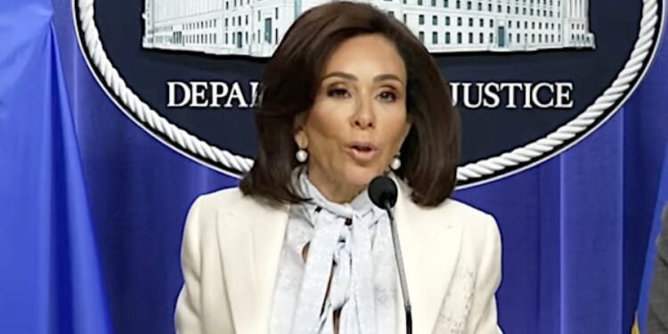Trump ‘REALLY disappointed’ with Jeanine Pirro, says his U.S. attorney ‘folded like an umbrella’ * WorldNetDaily * by Joe Kovacs