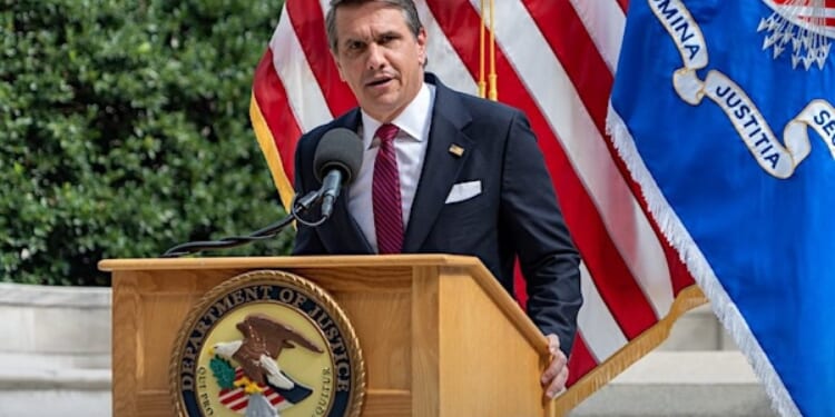 Trump’s anti-fraud program now ensnares citizens naturalized through ‘unlawful conduct’ * WorldNetDaily * by Bob Unruh