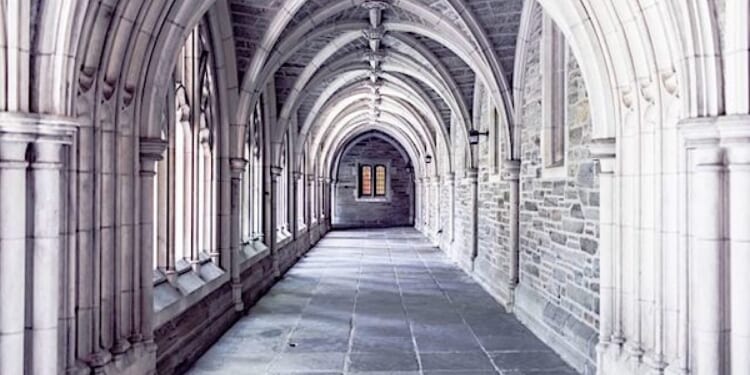 Prestigious U.S. law school discriminated based on race in admissions * WorldNetDaily * by Alan Wooten, The Center Square