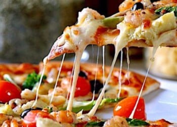 Pizza shop turns hurtful prank into a delicious blessing for hospital workers * WorldNetDaily * by Bob Unruh