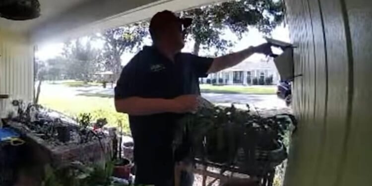 Watch congressman caught on camera ‘rifling’ through resident’s mailbox * WorldNetDaily * by Joe Kovacs