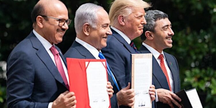 Arab neighbor shuts down ALL trade with Iran after being targeted by missiles * WorldNetDaily * by Bob Unruh