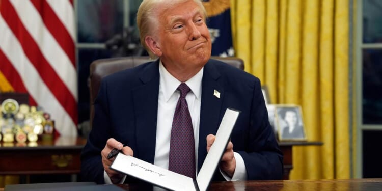 Trump Reveals Who Will Be Replacing His Staff Secretary at White House – RedState