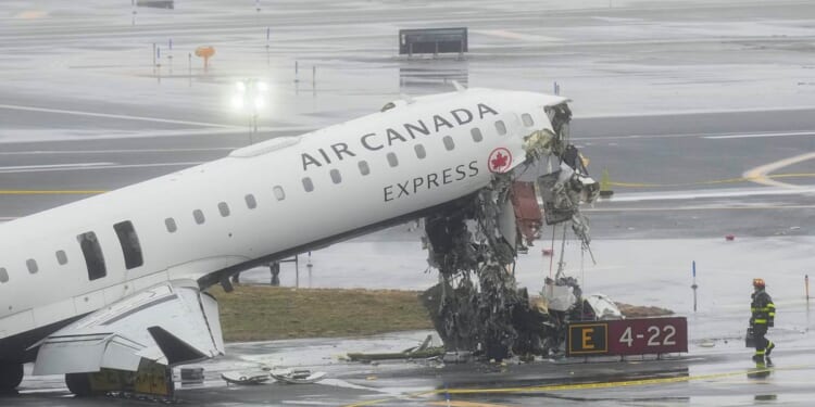 Two Air Traffic Controllers Left Work Early Before Air Canada Jet Collision With Fire Truck – RedState