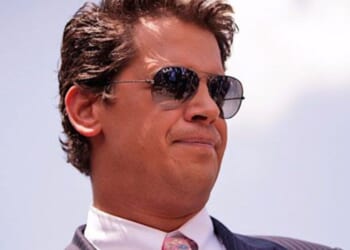 ICE takes provocateur Milo Yiannopoulos into custody, faces deportation * WorldNetDaily * by WND Staff