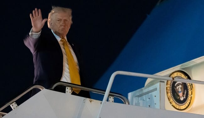 Trump's Air Force One 'Decoy' Fooled the Press. Good. That Was the Point. – RedState