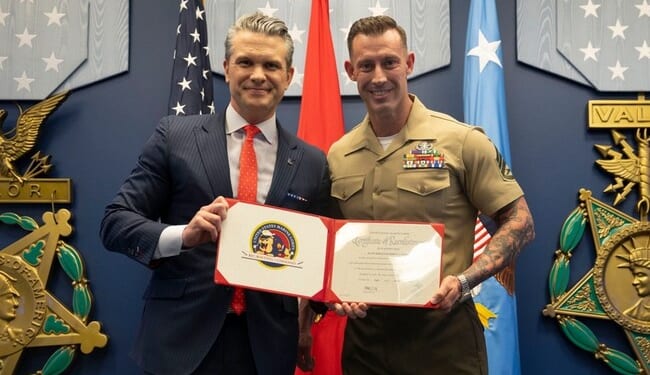 Wounded Vet Joey Jones Gives Tongue Lashing for the Ages to USS Lincoln Sailors Complaining to CNN – RedState