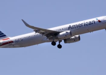 'Passenger From Hell' Duct-Taped to Seat on AA Flight After He Does the Unthinkable – RedState
