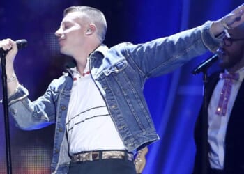Macklemore Hijacks Ed Sheeran Concert for One-Sided Political Rant. – RedState