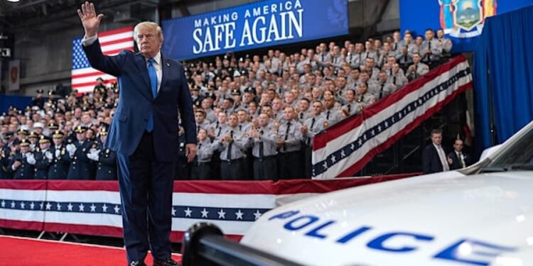 Republicans bet on Trumpapalooza to defy midterm history * WorldNetDaily * by Carolina Lumetta, Real Clear Wire
