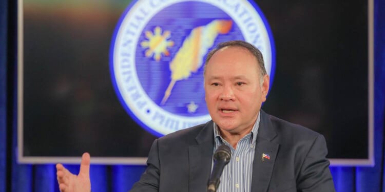 China Slips Propaganda Note to Philippines Defense Chief; He Reads It Aloud and Scorches Beijing – RedState