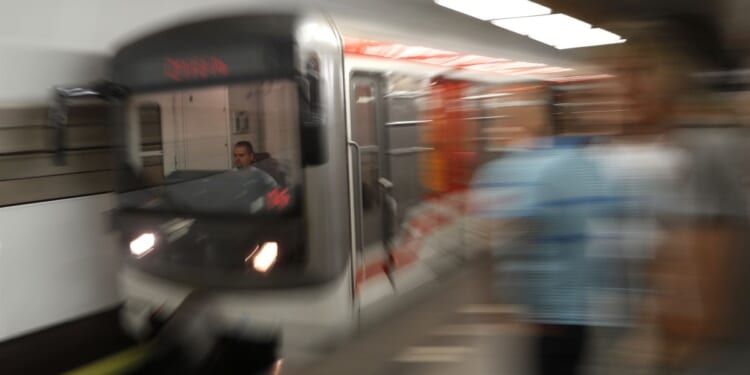 Authorities Baffled After Man, Woman Seen 'Calmly Sitting' on NYC Subway Tracks Before Being Struck – RedState