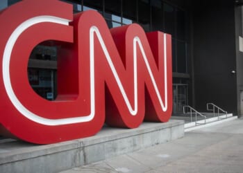 CNN Left on the Sidewalk After Being Booted From WH, Then a Passerby Hilariously Chimes in Live – RedState