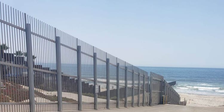 Illegal Aliens Find Out It's Not a Good Idea to Try to Enter Country on Jet Skis – RedState