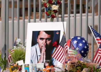 Erika Kirk Issues Powerful Statement After New Charlie Kirk Statue Vandalized – RedState