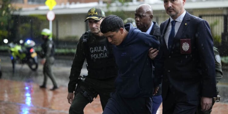 Largest Trump Admin Operation Nets 1,296 Tren de Aragua Members – RedState