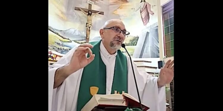 Giant crucifix fatally crushes priest preaching about spontaneity of death * WorldNetDaily * by Joe Kovacs