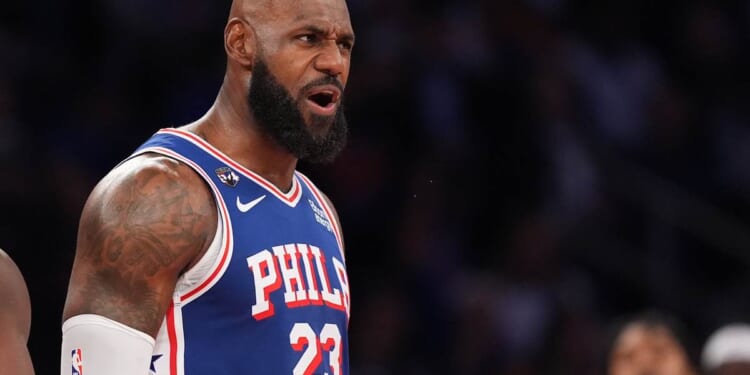 Trump-LeBron Feud Heats Up After Latest Anthem Diss — 'A TOTAL DISGRACE' – RedState