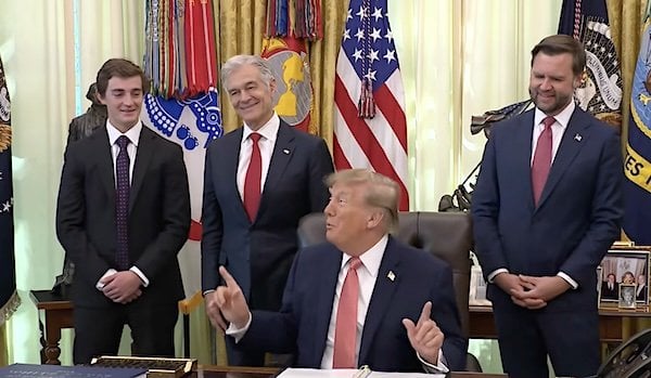 Fraud fighter Nick Shirley, left, joins President Donald J. Trump in the Oval Office on Tuesday, Oct. 20, 2026 (Video screenshot)