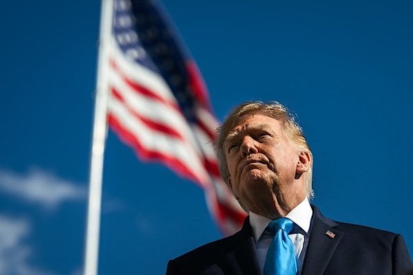 President Donald J. Trump boards Marine One on the South Lawn of the White House, Monday, Oct. 5, 2026, en route Joint Base Andrews for a trip to Nebraska. (Official White House photo by Daniel Torok)
